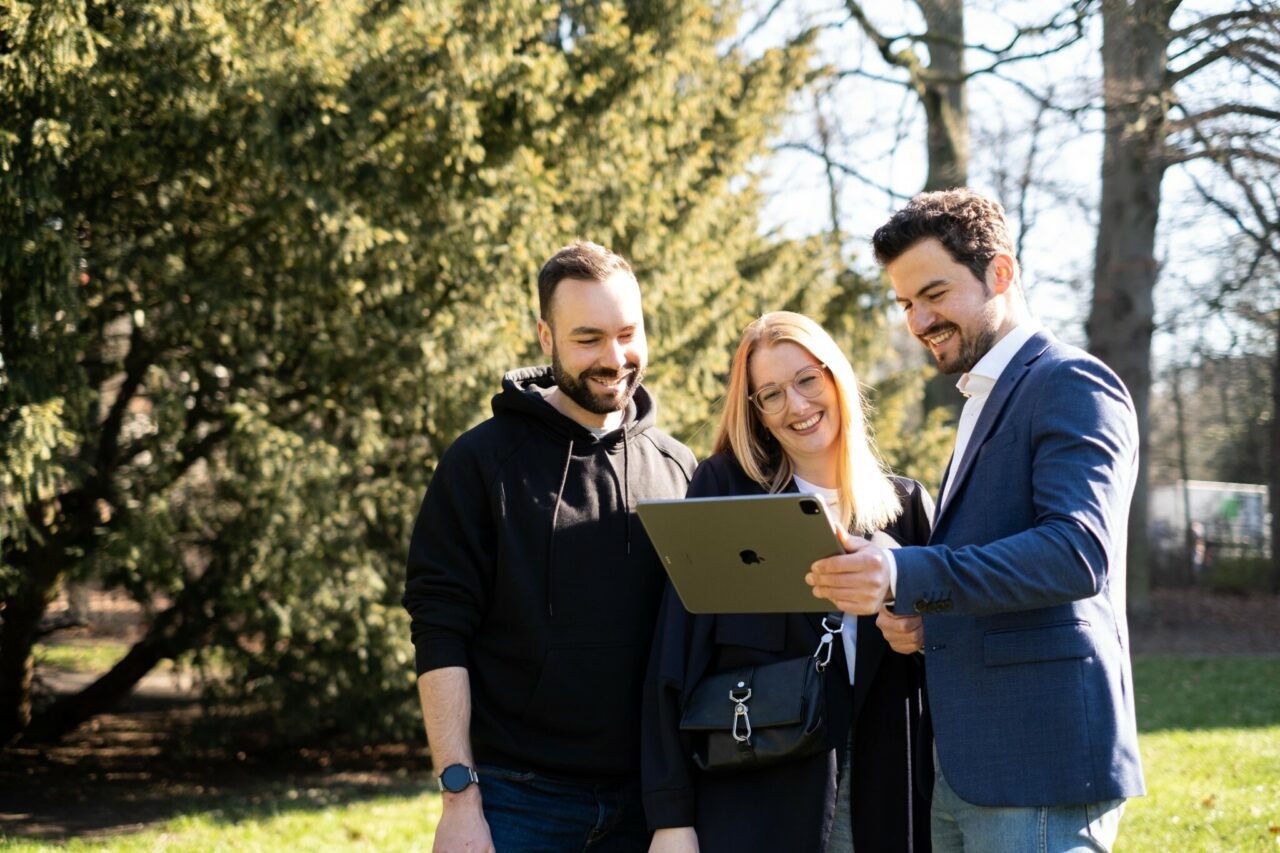 Bekijk uw zwembad live in uw eigen tuin